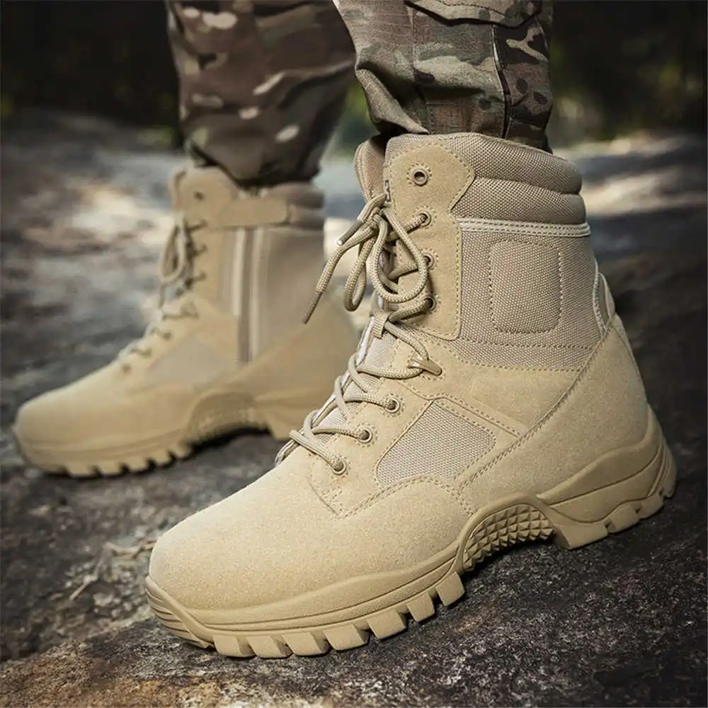 Scarponi da trekking in vera p - Luxury Lifestyle News recensione e prezzo