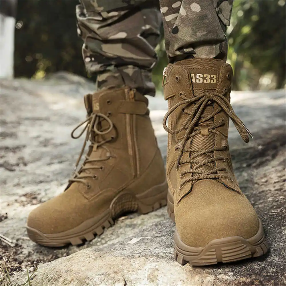 Scarponi da trekking in vera p - Luxury Lifestyle News recensione e prezzo